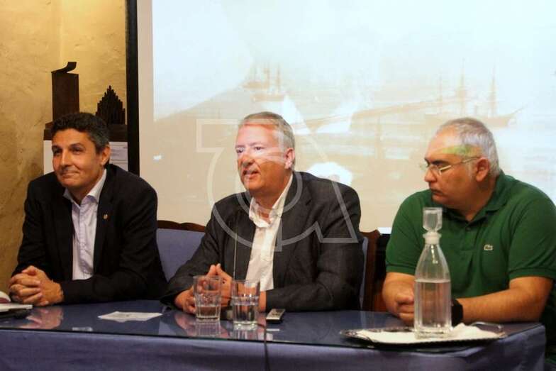 Momento del acto de este martes en Telde (Foto Jesús Ruiz Mesa)